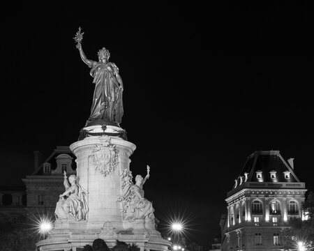 France, Ile-de-France, Paris, Monument a la Republique at Place de la Republique square at night