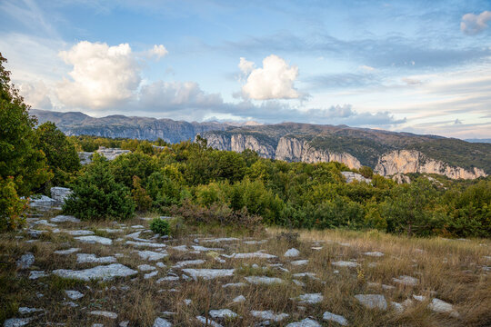 Greece, Epirus, Zagori, Pindos Mountains, Vikos National Park, View of mountains, rocks and trees