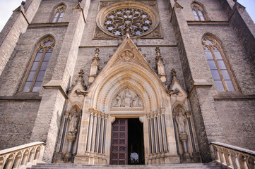 Fototapeta na wymiar St. Ludmila Church, Prague - 4