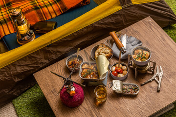ャンプでアウトドア料理　Delicious outdoor food at the camp 