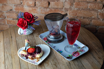 Chá com chesecake