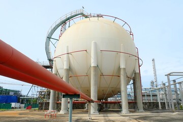 Large industrial tanks or spherical tanks for petrochemical plant, oil and gas fuel or water in...