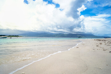 Ocean waves on caribbean