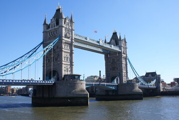 Fototapeta na wymiar London, UK: a view of the Tower Bridge on the river Thames