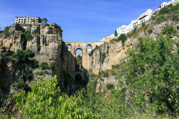Nuevo puente de Ronda en Andalucía desde la valle