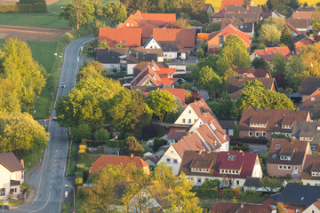 Wohngebiet mit angrenzender Hauptstraße