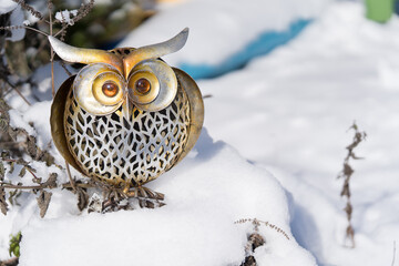 Deko Eule im Schnee