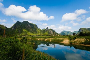 Naklejka na ściany i meble Tropical Phong Nha Vietnam landscape