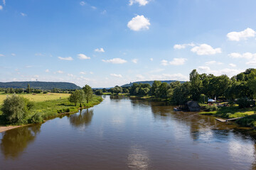 Fototapeta na wymiar Fluss Weser bei Minden, Deutschland