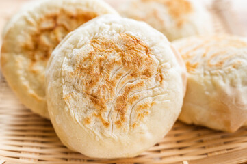 信州名物　炮烙で焼いたおやき