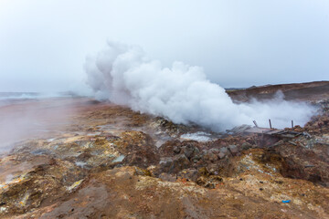 The geothermal area of Gunnuhver is located in the western part of the Reykjanes peninsula