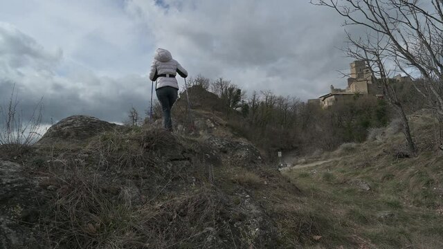 Camminare tra i castelli
