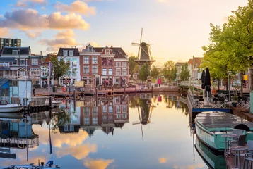 Fotobehang Leiden Old town cityscape, South Holland, Netherlands © Boris Stroujko