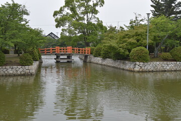 お城の池の橋