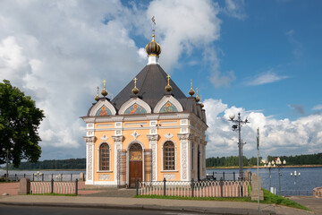 Fototapeta na wymiar Nikolskaya (Nicholas Wonderworker) chapel on Volzhskaya embankment, Rybinsk, Yaroslavl region, Russia