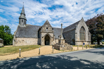 La Chapelle de Kermaria an Iskuit dans les Côtes-d'Armor en Bretagne.	
