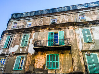 Old decrepit French style building in New Orleans