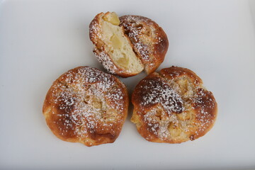 Apfelballen. Apfelkuchen to go.