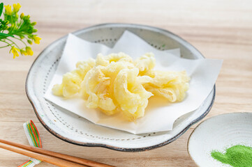 花びら茸の天ぷら