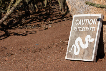 caution rattlesnakes signs
