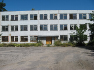 Abandoned residential buildings in village of Orbita near the Chyhyryn Nuclear Power Plant. Abandoned and destroyed. © Deniz