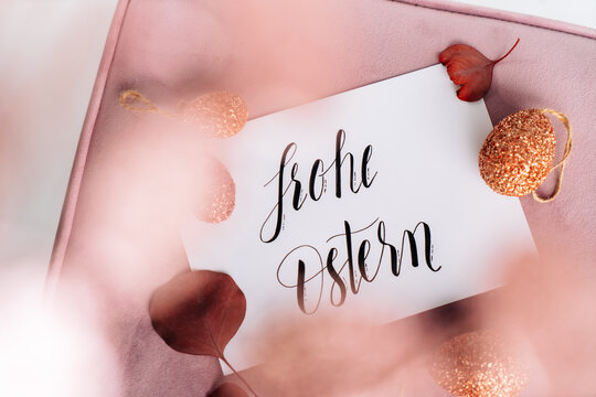 Handlettering frohe Ostern Kaligrafie Ostereier rot orange gold