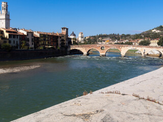 The Ponte di Pietra (Stone Bridge), is the oldest bridge in Verona, is a Roman arch bridge that crosses the Adige River.
Under the bridge, the water bumps on the rocks.