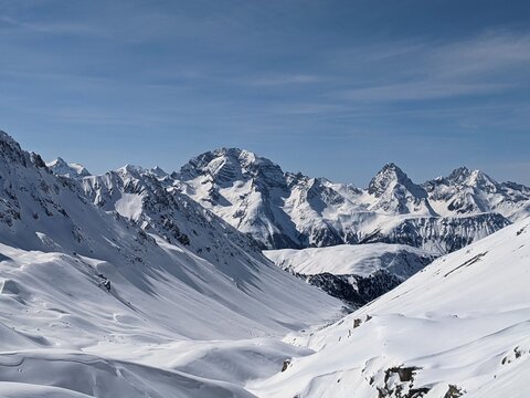 beautiful snowy mountain peaks. Winter panorama in the canton of grisons, davos, Sertig. Ducan peaks and glaciers, skimo