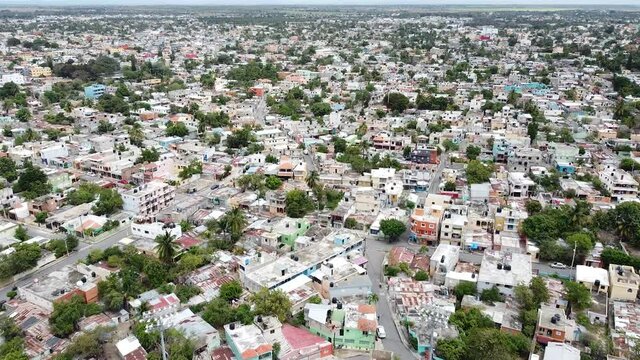 vista a&eacute;rea del hogar de grupo de bajos ingresos en san pedro de macor&iacute;s, rep&uacute;blica dominicana