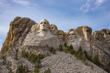 Presidents sculptures at Mount Rushmore National Memorial, South Dakota, USA