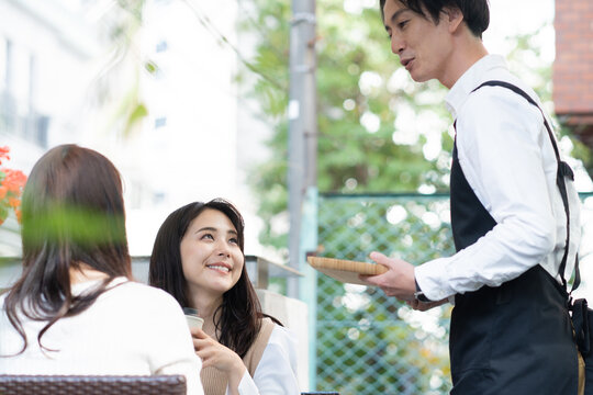 2 465 Best カフェ店員 Images Stock Photos Vectors Adobe Stock