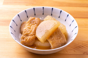 大根と油揚げの煮物