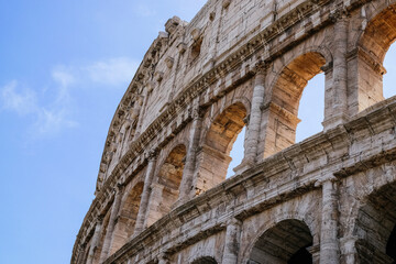 Obraz premium details roman coliseum sky