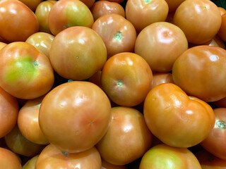 Close-up of a pile of tomatoes