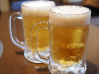 乾杯前の中ジョッキ2杯