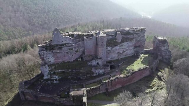 Ch&acirc;teau du Fleckenstein en drone 