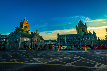 Winetavern and High St