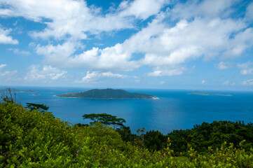 Fototapeta na wymiar Tropical island landscape