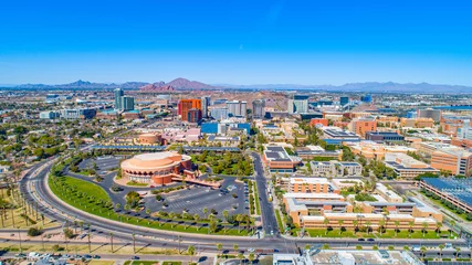 Poster Im Rahmen Tempe, Arizona, USA Drohnen-Skyline-Luftbild-Panorama © Kevin Ruck