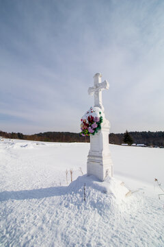 wayside cross in the snow