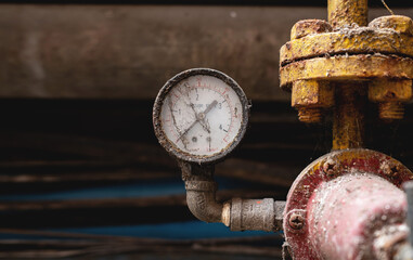 Old air pressure gauges or pressure gauges for measurements installed in water or gas systems....