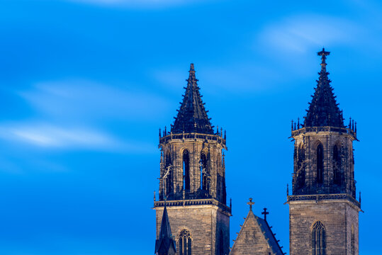 Deutschland, Sachsen-Anhalt, Magdeburg, Magdeburger Dom zur blauen Stunde.