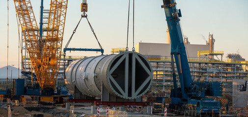 Installation of a splitter in a newly established polymer factory in Poland