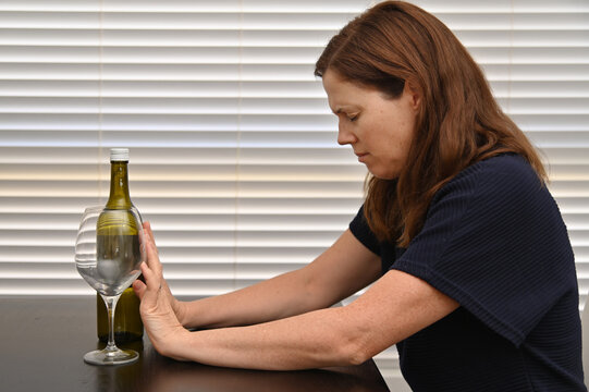 Alcoholic addict adult woman quit drinking alcohol habits