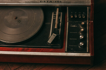 retro turntable gramophone nostalgia entertainment old technology