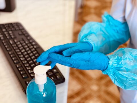 hand disinfection with a sanitizer to protect against coronavirus infection
