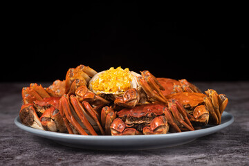 steamed chinese mitten crab, shanghai hairy crab with lots of crab roe © zhikun sun