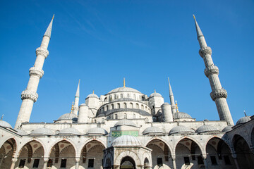 Fototapeta na wymiar The blue mosque of Istambul