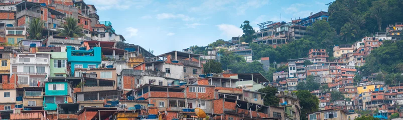 Poster favela& 39 s van Rosinha in Rio de Janeiro. © Aliaksei