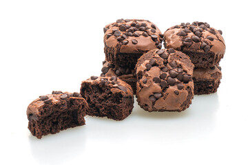 dark chocolate brownies topped by chocolate chips